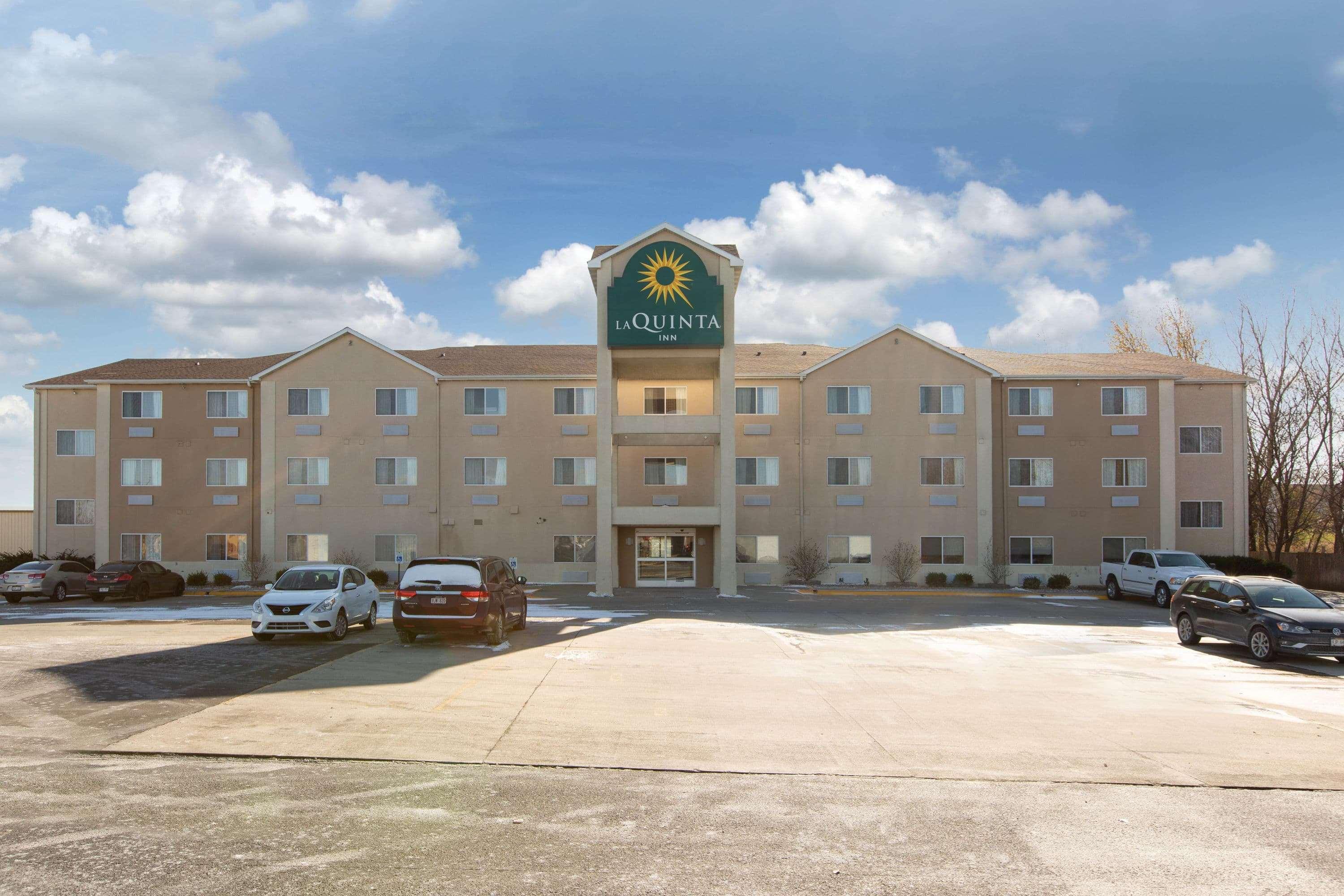 La Quinta Inn By Wyndham Lincoln Exterior foto